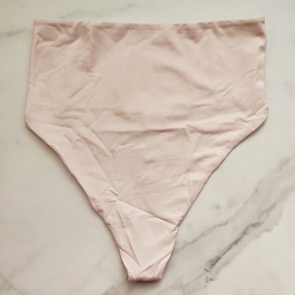 Soma Intimates & Sleepwear Nwt Soma Vanishing Tummy Retro Thong